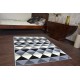 Koberec BCF BASE TRIANGLES 3813 trojuholníky čierna/sivá