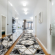 Tapis de couloir EMERALD exclusif 1020 glamour, élégant marbre, triangles noir / or