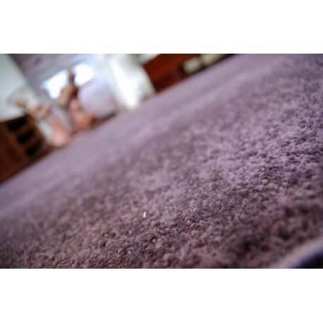 Fitted carpet SWEETDREAMS 115 plum